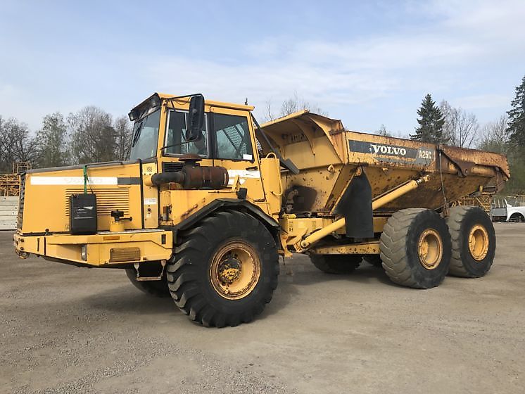 Volvo A25C dismantled for spare parts